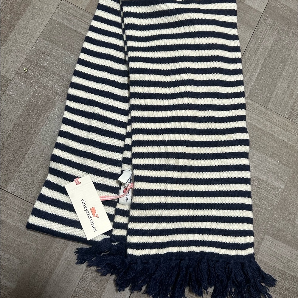 Vineyard Vines Navy and White Striped Scarf OS nwt